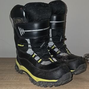 Like new Cougar Winter Boots
